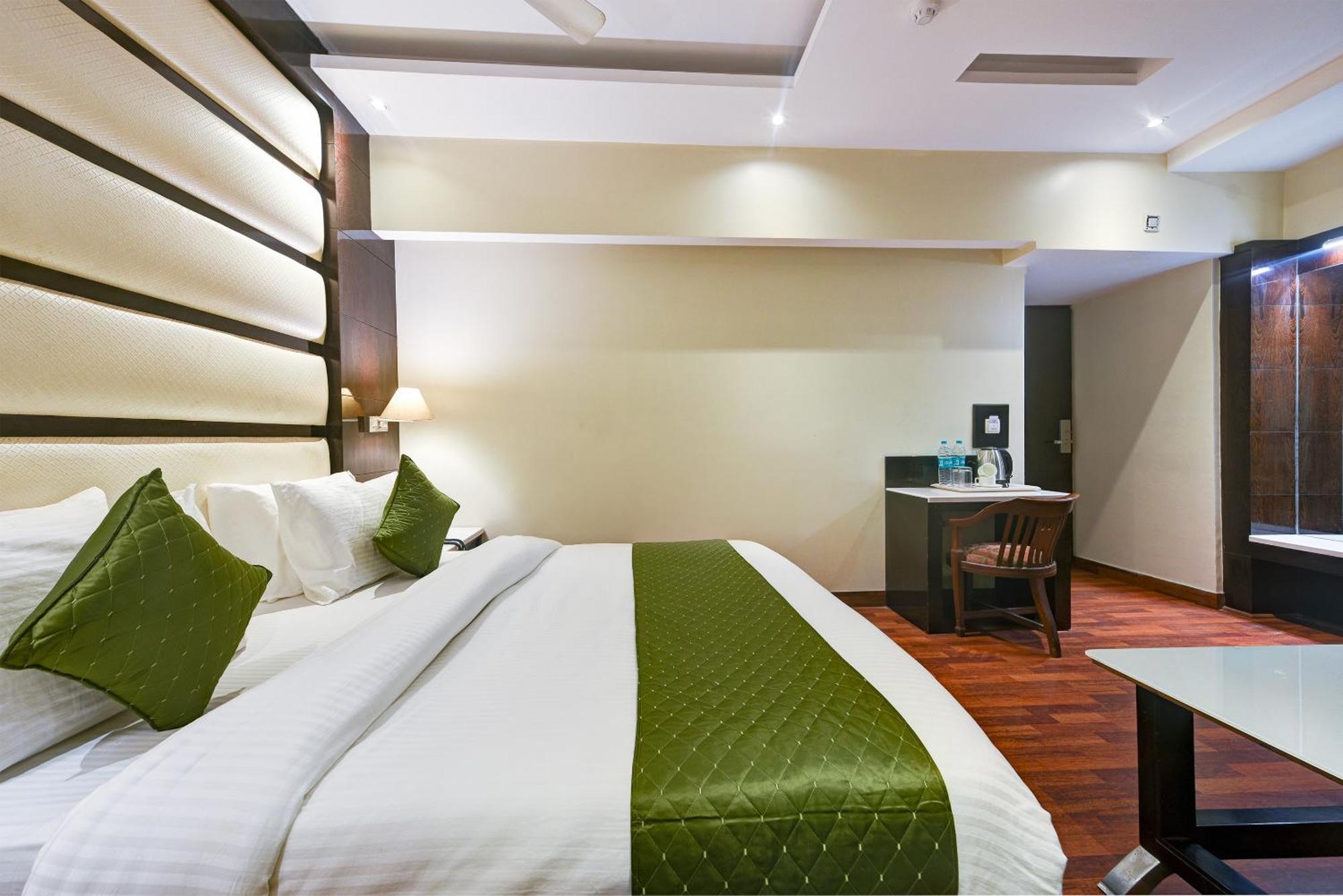 Hotel Geet Deluxe Nové Dillí Exteriér fotografie
