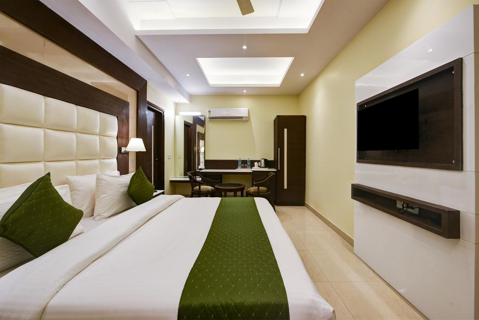 Hotel Geet Deluxe Nové Dillí Exteriér fotografie